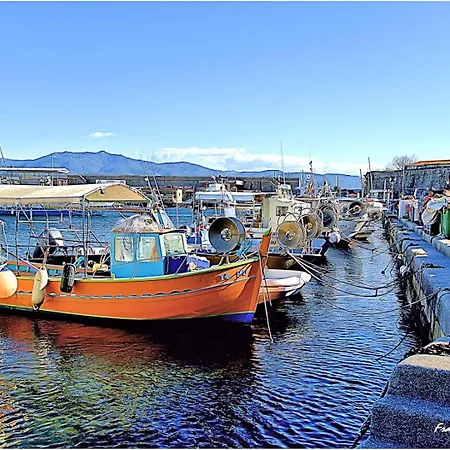Marinella Vue & Terrasse, - By Tgb *