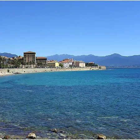 Marinella Vue & Terrasse, - By Tgb *